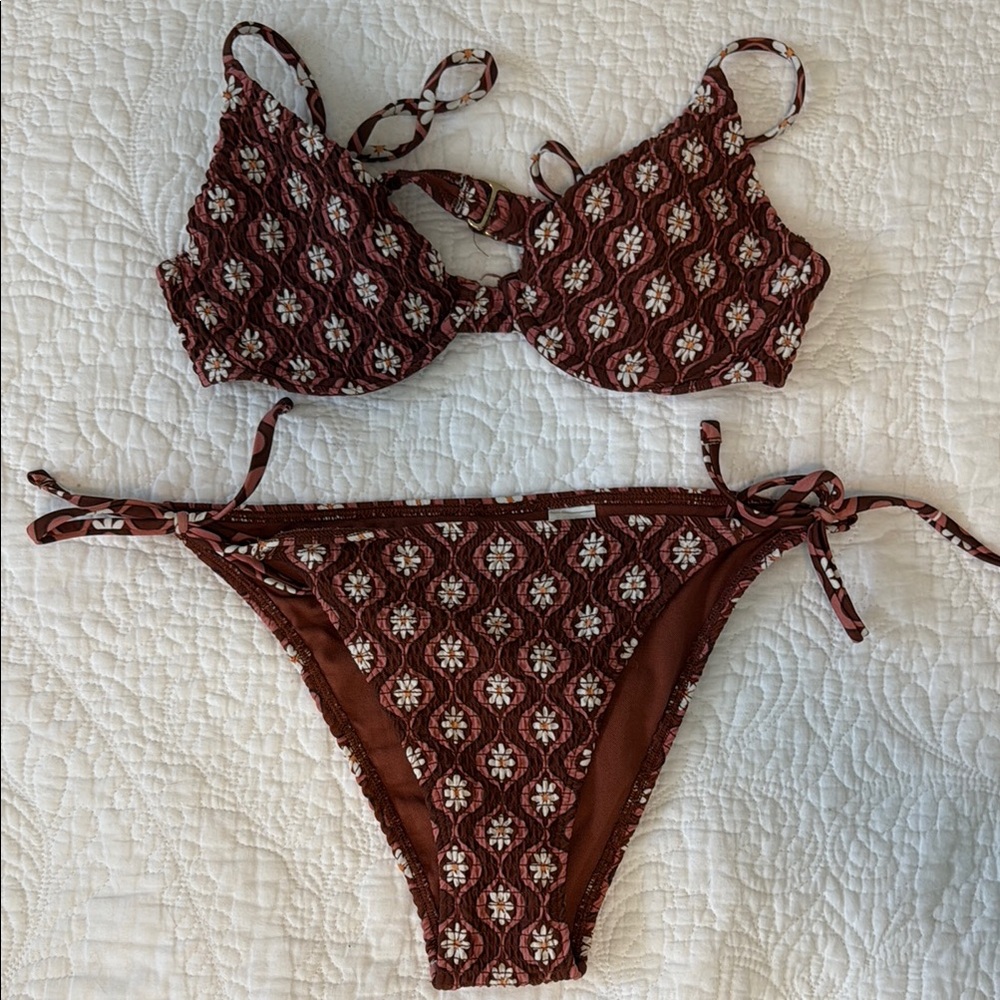 Hollister Brown and White floral Bikini
